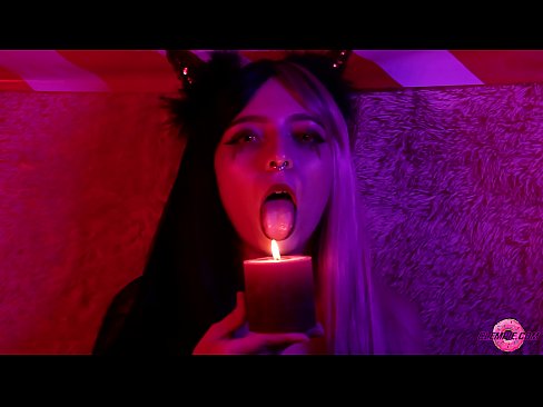 ❤️ Blowjob paiseanta ó Sexy Succubus le Comhlíonadh Béil ❤❌ Sluts linn ﹏